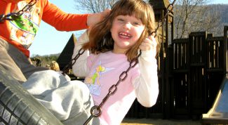 Картинка по теме - как сделать самому садовые качели