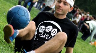 Картинка по теме - как делать футбольные финты