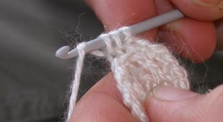 Картинка по теме - как вязать соединительный столбик крючком