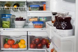 Картинка по теме - как удалить запах из холодильника