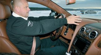 Картинка по теме - как поворачивать руль