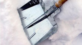 Картинка по теме - как построить горку из снега