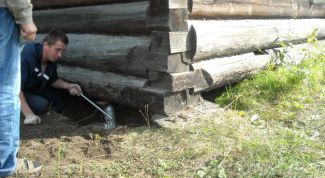 Картинка по теме - как поднять дом домкратом