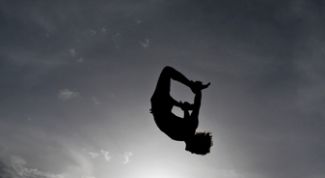 Картинка по теме - как делать колесо без рук