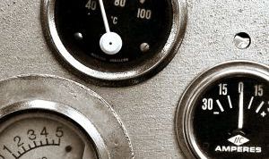 Картинка по теме - как доливать масло в двигатель