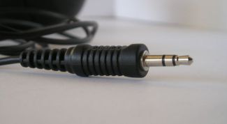 Картинка по теме - как подсоединить наушники
