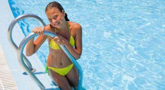 Картинка по теме - как научиться плавать взрослому