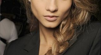 Картинка по теме - как красиво собрать волосы