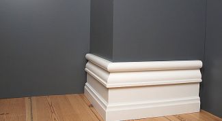 Картинка по теме - как крепить пластиковые плинтуса