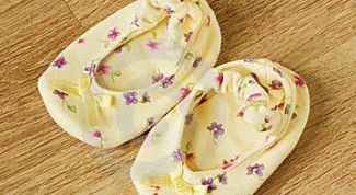 Картинка по теме - как сшить пинетки