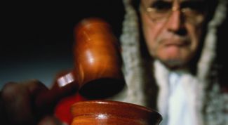 Картинка по теме - как подавать в суд на страховую компанию