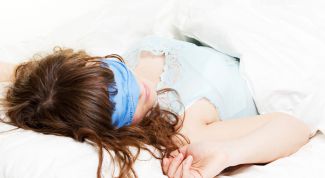 Картинка по теме - как сшить повязку для сна