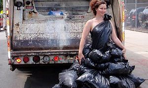 Картинка по теме - как сделать платье из пакетов