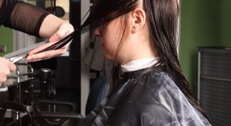 Картинка по теме - как стричь горячими ножницами