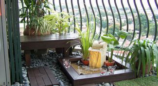 Картинка по теме - как украсить балкон