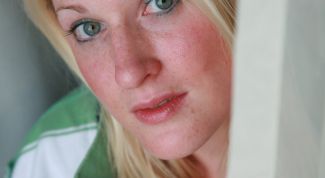 Картинка по теме - как убрать веснушки с лица