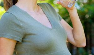 Картинка по теме - как убрать отёки при беременности