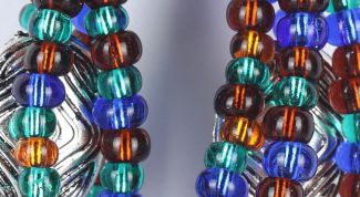 Картинка по теме - как сплести цветы из бисера