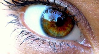 Картинка по теме - как удалить соринку из глаза