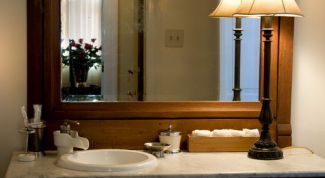 Картинка по теме - как чистить зеркало