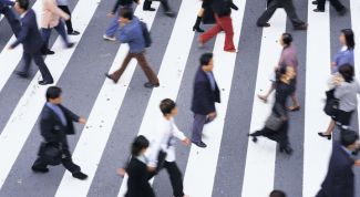 Картинка по теме - как раздавать листовки