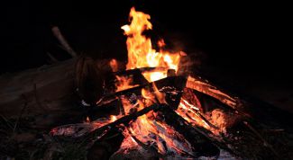 Картинка по теме - как правильно развести костер