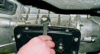Картинка по теме - как проверить уровень масла в коробке на вазе