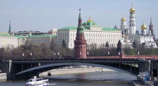 Картинка по теме - как устроиться в москве