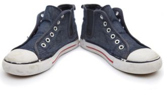 Картинка по теме - как продезинфицировать обувь