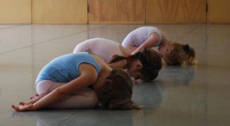 Картинка по теме - как укрепить ребенку спину