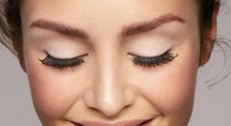 Картинка по теме - как снять нарощенные ресницы самой