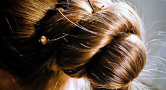 Картинка по теме - как сделать пучок из длинных волос