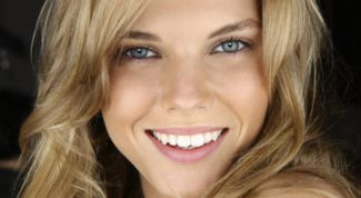 Картинка по теме - как сделать прическу и макияж