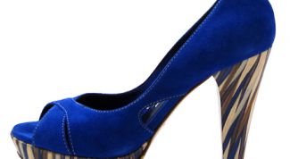 Картинка по теме - как разносить замшевые туфли