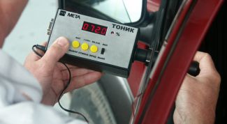 Картинка по теме - как снять плёнку со стекла