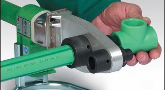 Картинка по теме - как спаивать пластиковые трубы