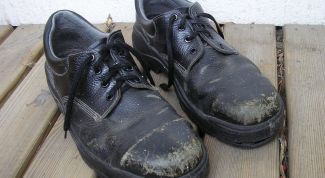 Картинка по теме - как избавиться от разводов на обуви