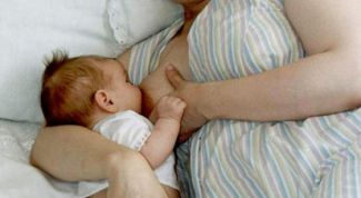 Картинка по теме - как кормить ребенка лежа