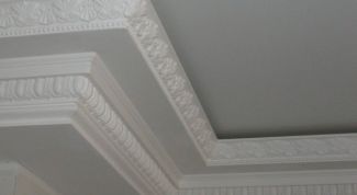 Картинка по теме - как клеить галтели