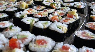 Картинка по теме - как готовить ролл с лососем