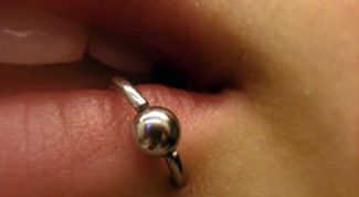 Картинка по теме - как уговорить родителей сделать пирсинг