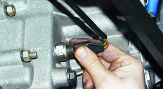 Картинка по теме - как заменить датчик скорости