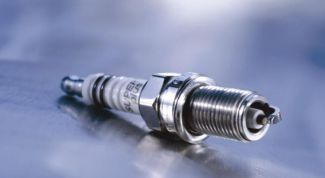 Картинка по теме - как очистить свечи зажигания