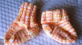 Картинка по теме - как связать носочки для новорожденного