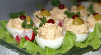 Картинка по теме - как готовить фаршированные яйца