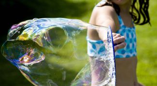 Картинка по теме - как надуть мыльные пузыри