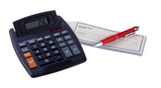 Картинка по теме - как проверить долги перед выездом