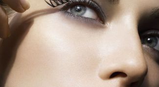 Картинка по теме - как отклеить ресницы