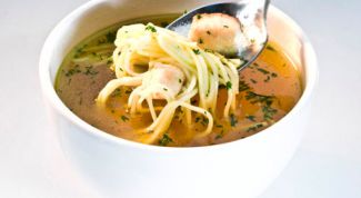Картинка по теме - как приготовить бульон с вермишелью и морковью