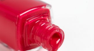 Картинка по теме - как накрасить лаком ногти